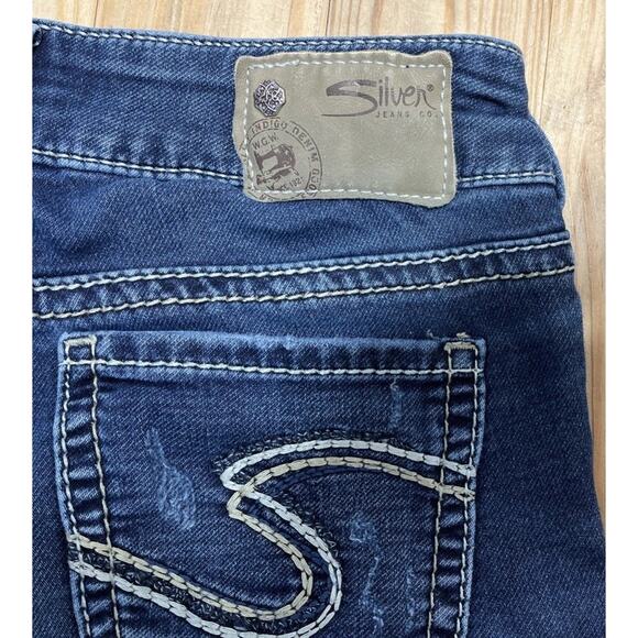 Silver Jeans Suki Mid Capri Womens Joga Size 26/24 Medium Wash Stretch Distress - Picture 5 of 7